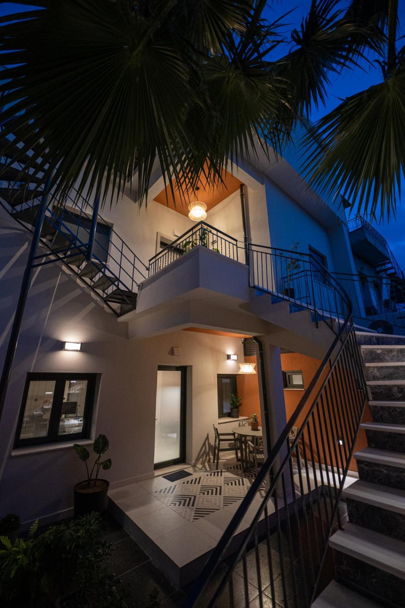Villa Vesta Retire - Kalamata Mediterranean Villas Exterior photo